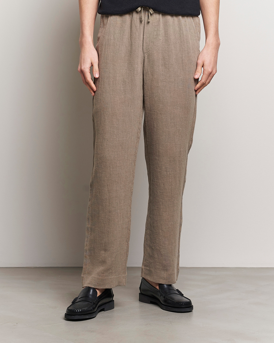 Herren | Neu im Onlineshop | A Day's March | Tamiat Drawstring Linen Trousers Clay