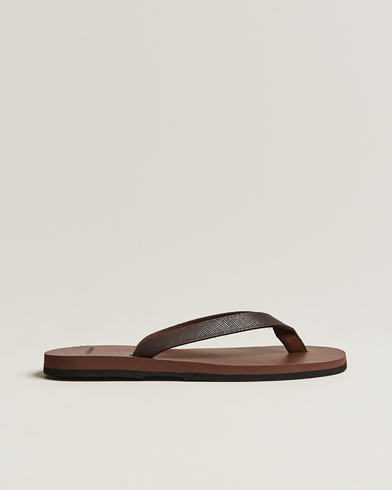 Herren |  | The Resort Co | Saffiano Leather Flip-Flop Brown