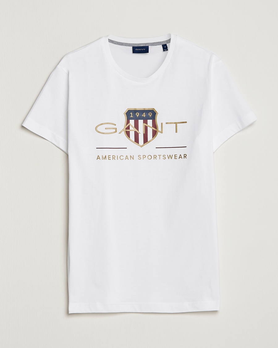 Carl bei Logo T-Shirt Care White of GANT Shield Archive