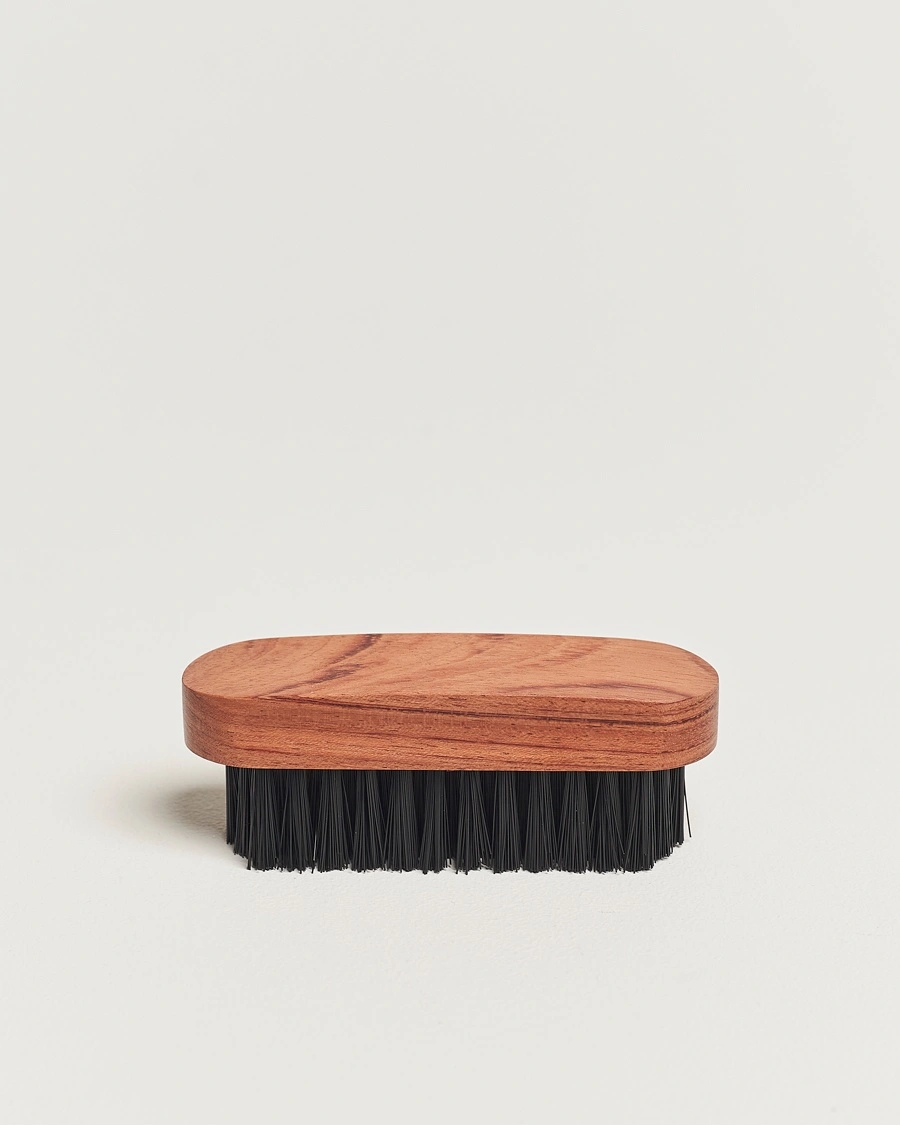 Saphir Medaille d'Or Suede Brush Brass Black – Schwarz