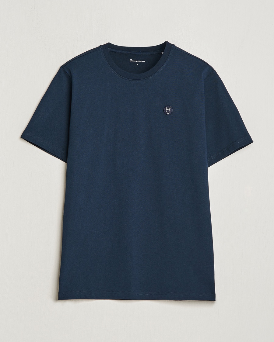 KnowledgeCotton Apparel Loke Badge T-Shirt Total Eclipse – Blau