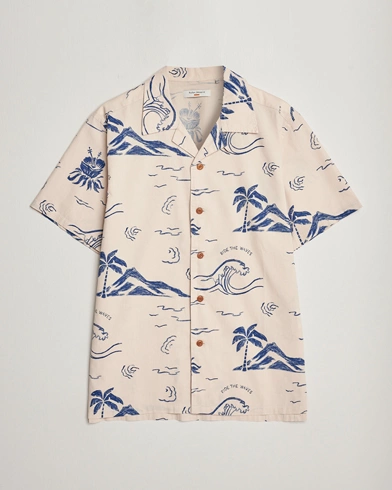 Herren |  | Nudie Jeans | Arvid Printed Waves Hawaii Short Sleeve Shirt Ecru