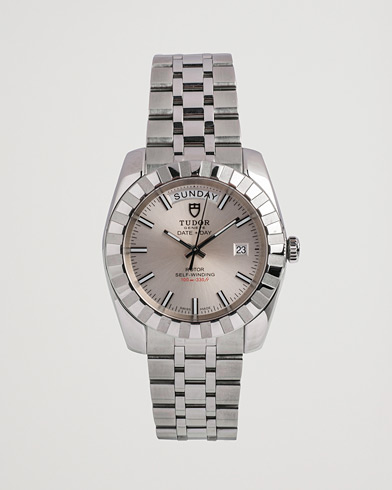 Gebraucht |  | Tudor Pre-Owned | Classic Date-Day 23010 Silver