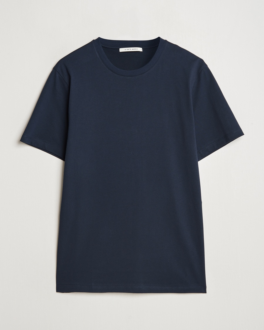 A Day's March Midweight T-Shirt Navy – Blau