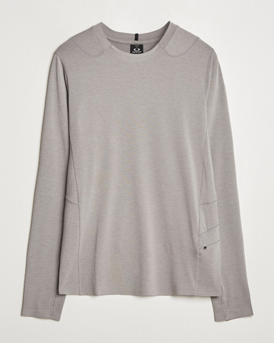 Herren | Kleidung | Oakley | Latitude Flight Shell T-Shirt Cement