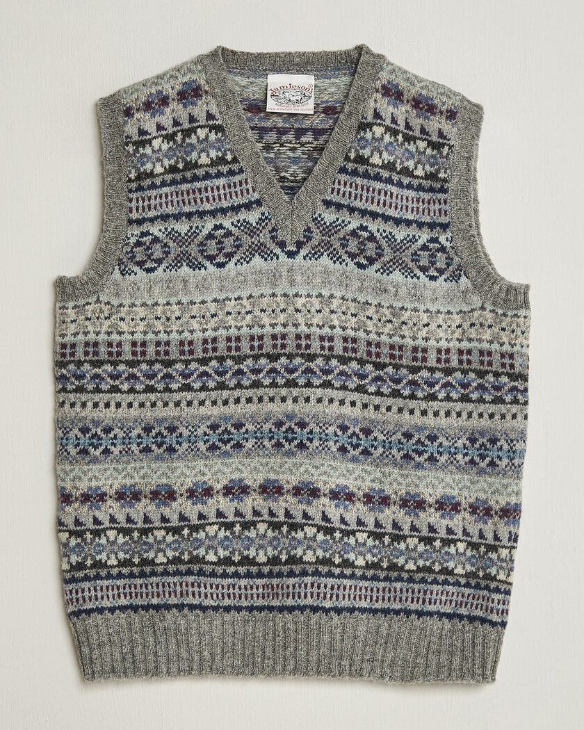 Jamieson's of Shetland Jamiesons Of Shetland All Over Fair Isle Slipover Light Grey – Grau