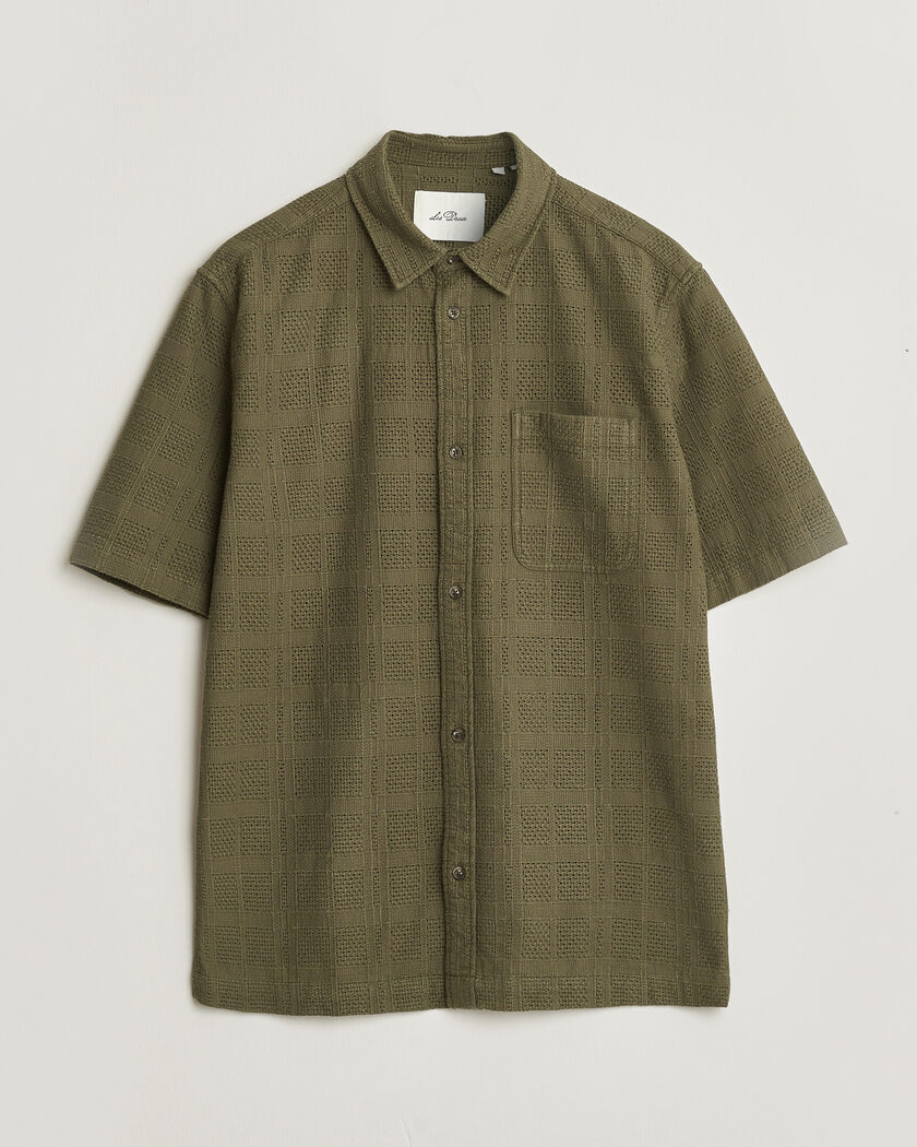 LES DEUX Charlie Short Sleeve Shirt Olive Night – Grün