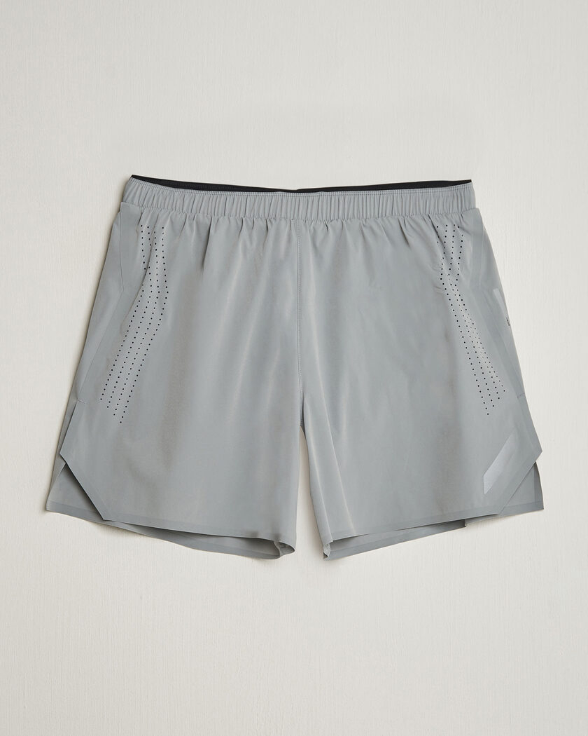 SOAR Running Run Short Silver Grey – Grau