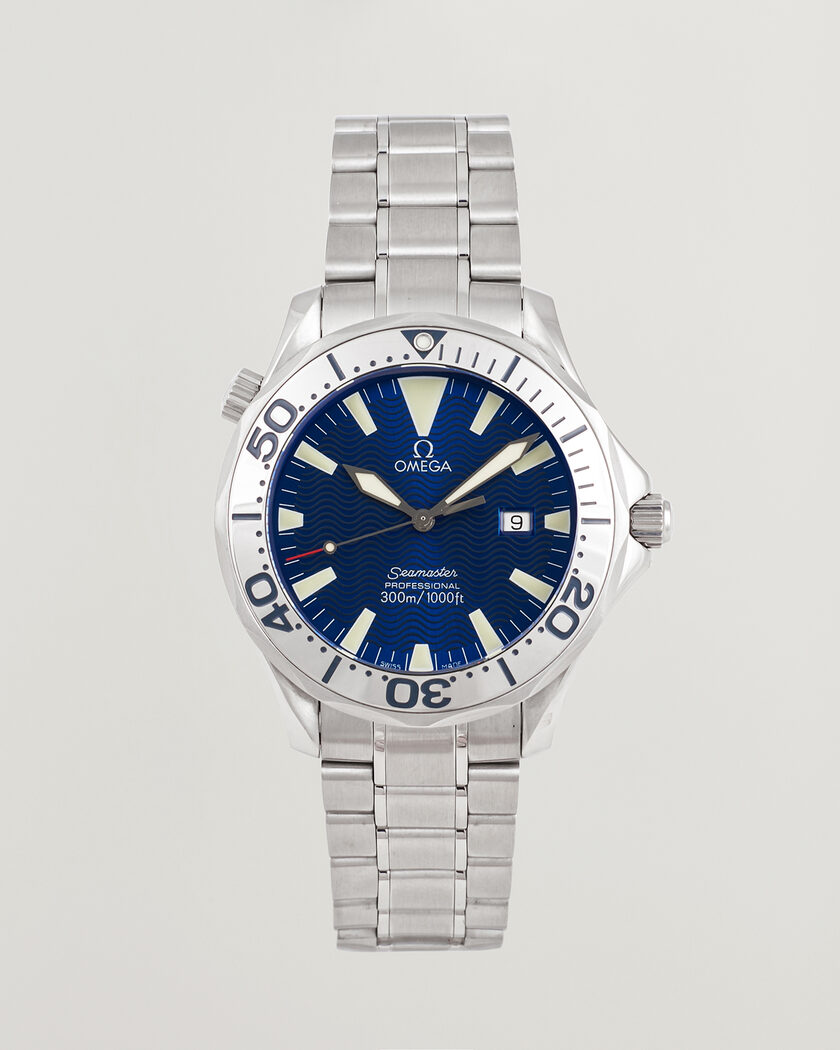 Omega Pre-Owned Seamaster 300M Electric Blue
