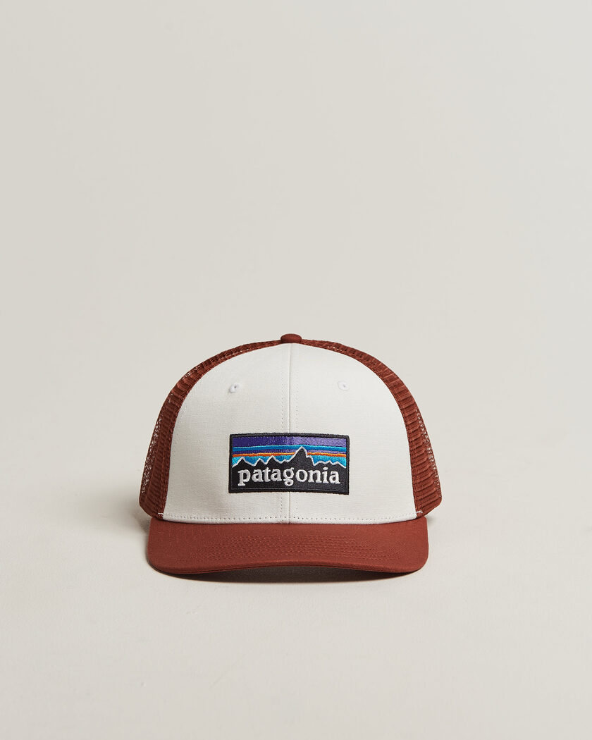 Patagonia P-6 Logo Trucker Hat White/Red – Rot