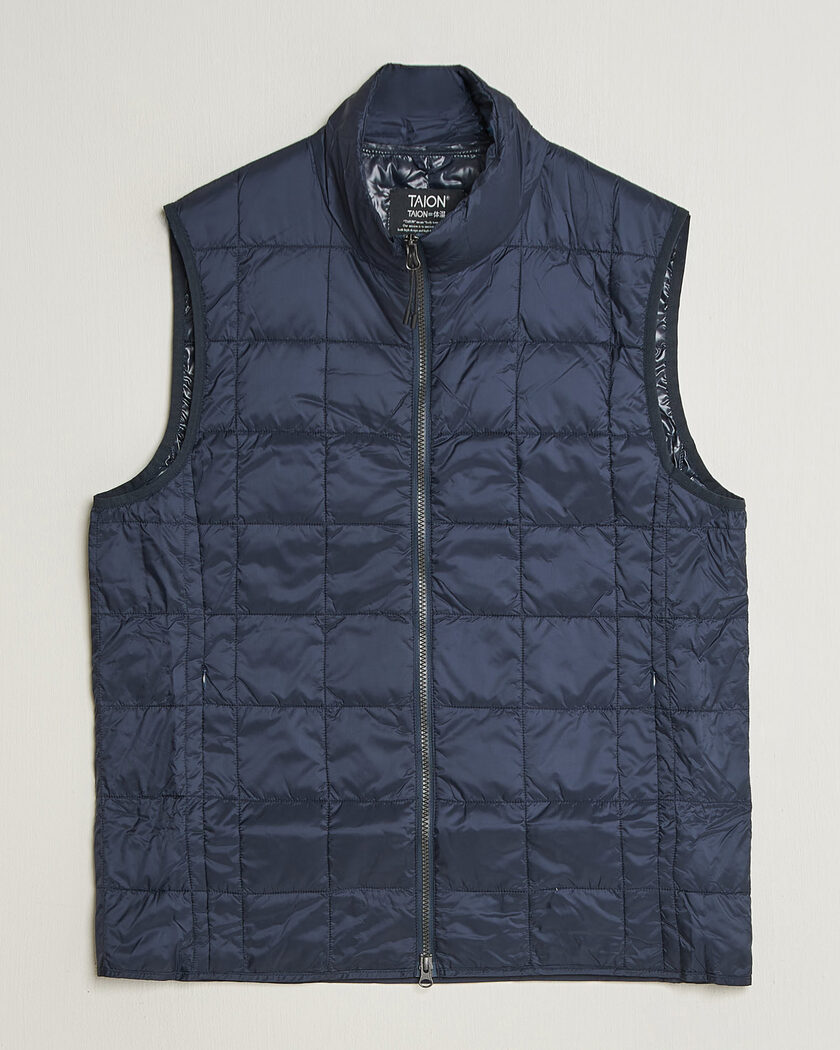 TAION High Neck Full Zip Lightweight Down Vest Dark Navy – Blau