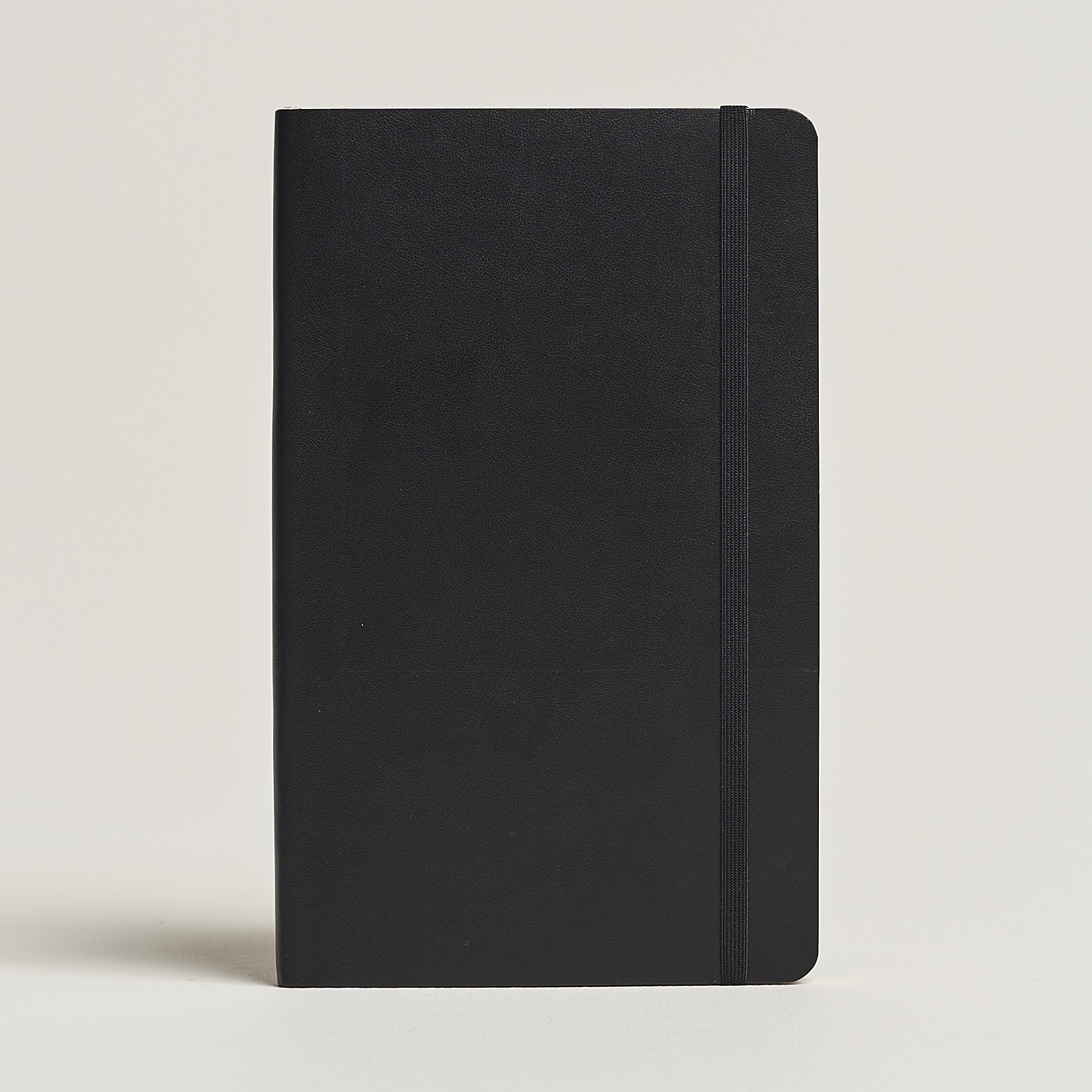 Moleskine Plain Soft Notebook Large Black bei Care of Carl
