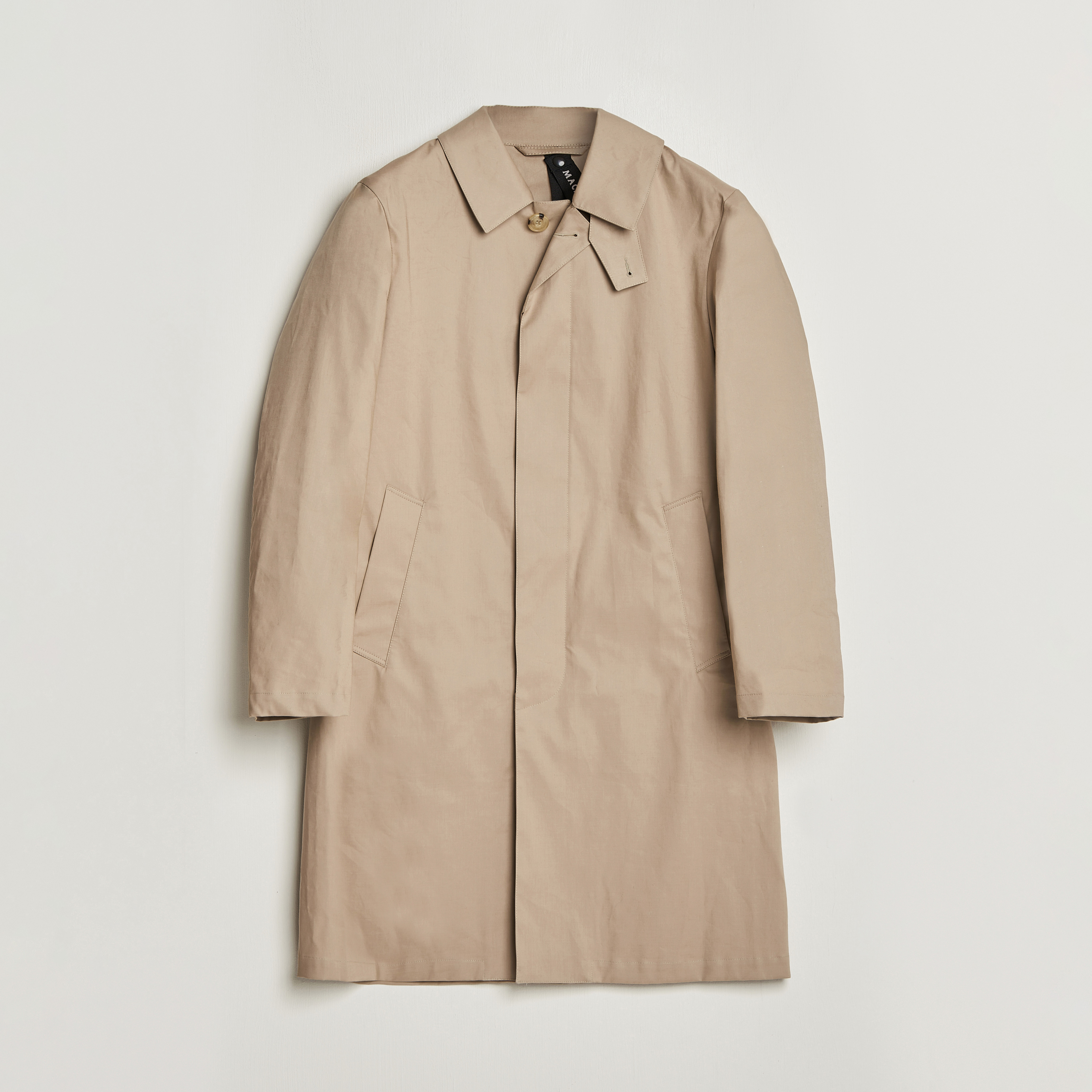 Mackintosh Manchester Car Coat Fawn bei Care of Carl