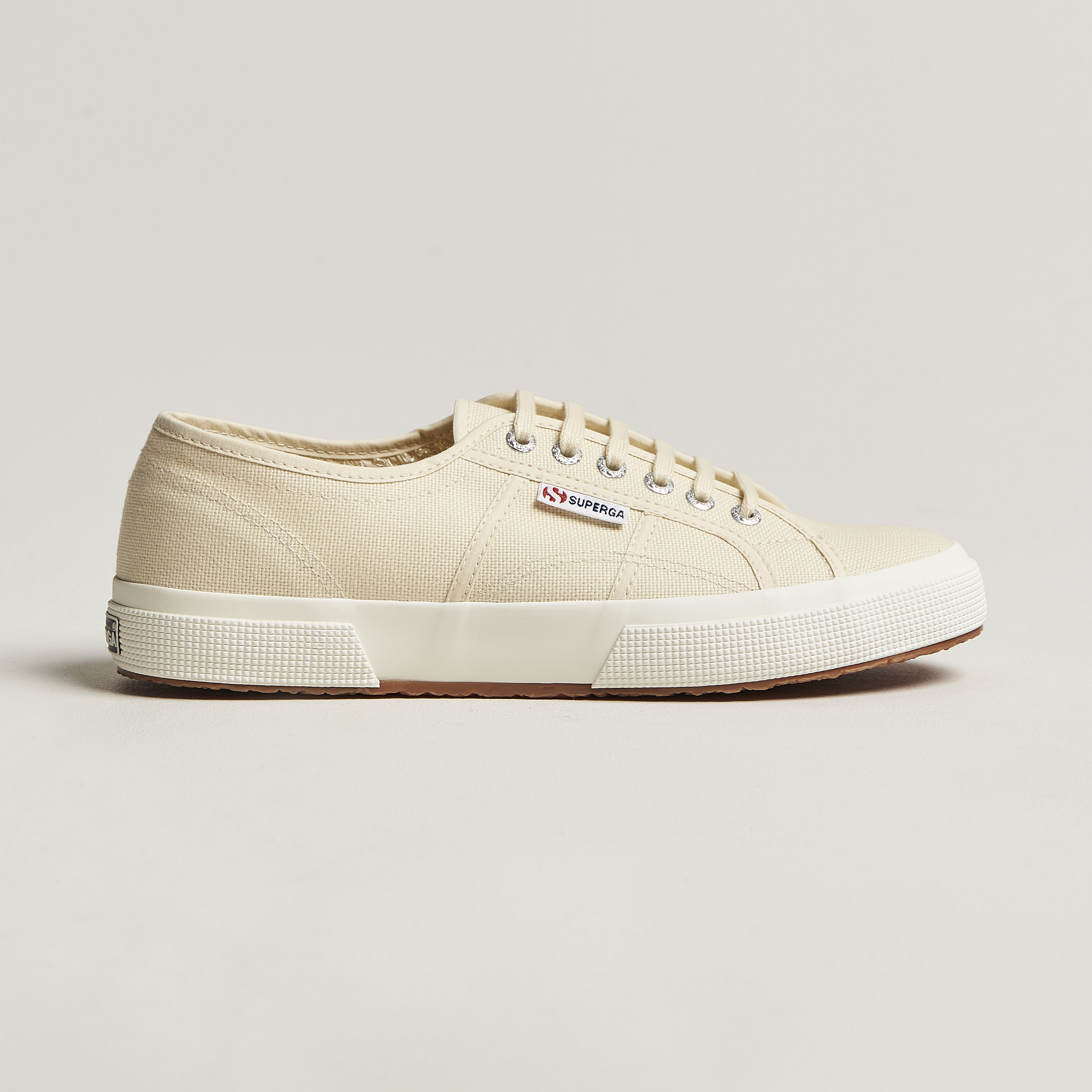 Superga Canvas Sneaker Beige Eggshell bei Care of Carl