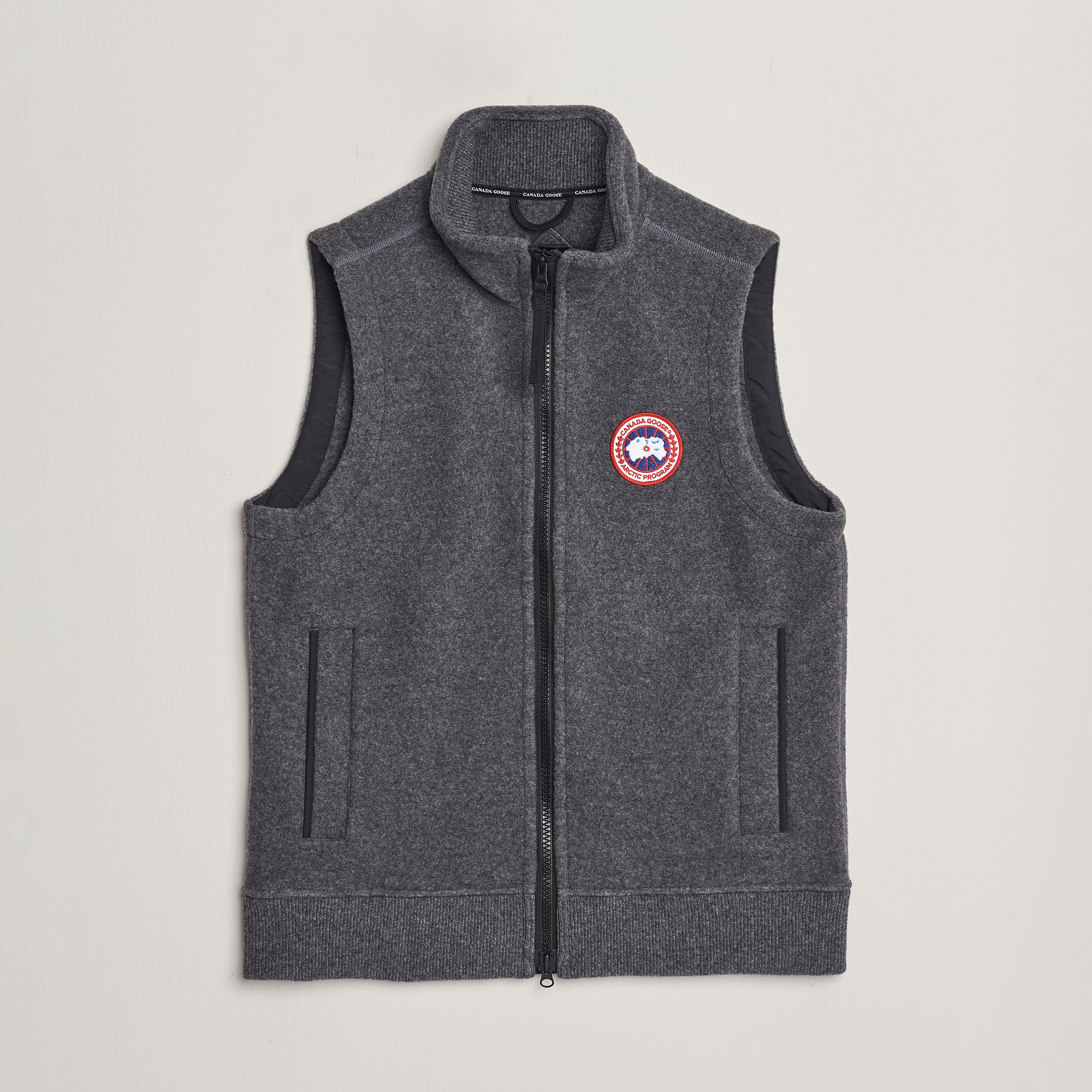 Canada Goose Mersey Fleece Vest Quarry Grey bei Care of Carl