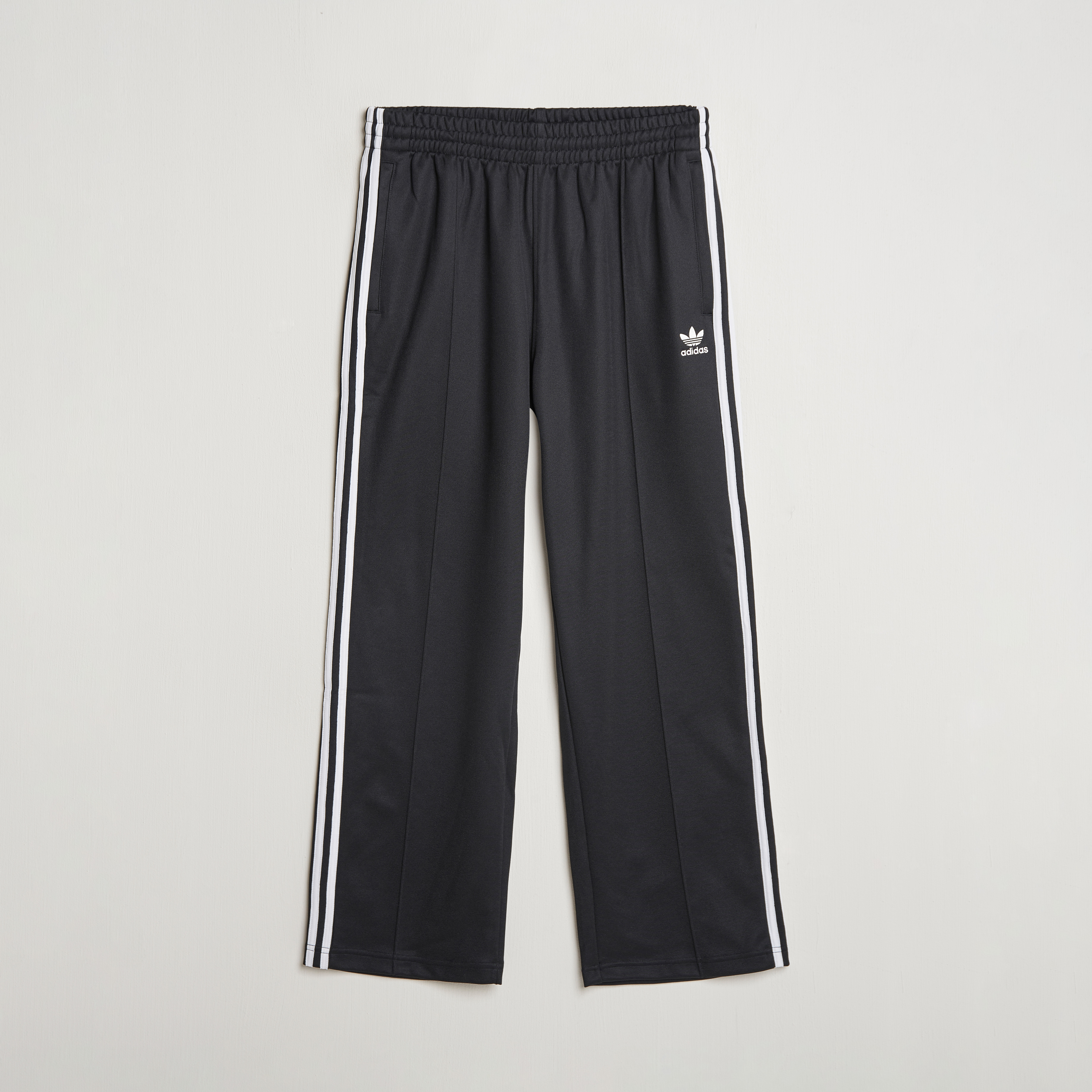 adidas Originals Firebird Baggy Pant Black bei Care of Carl