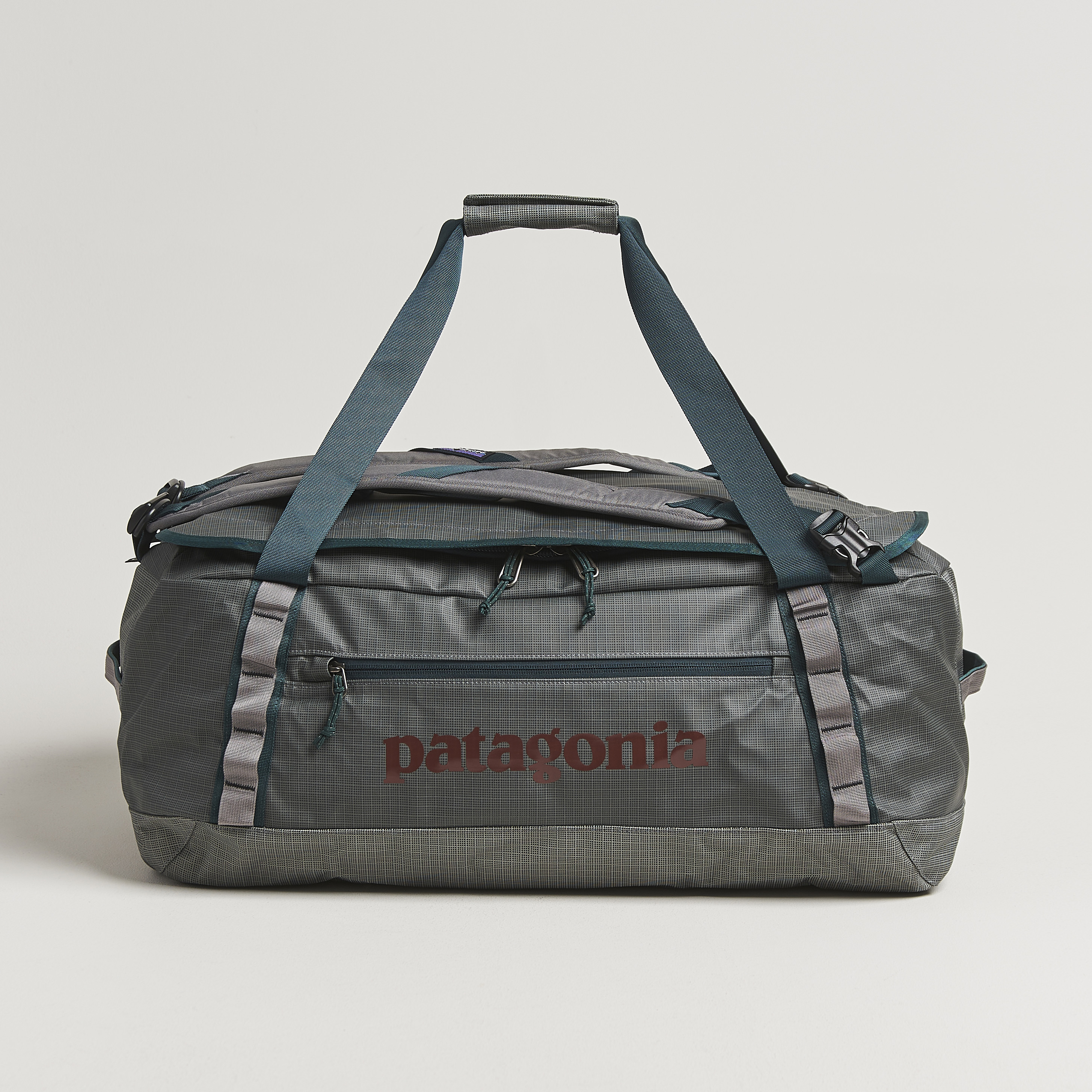 Patagonia Black Hole Duffel 55L Noble Grey bei Care of Carl