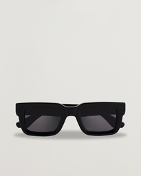  05 Sunglasses Black