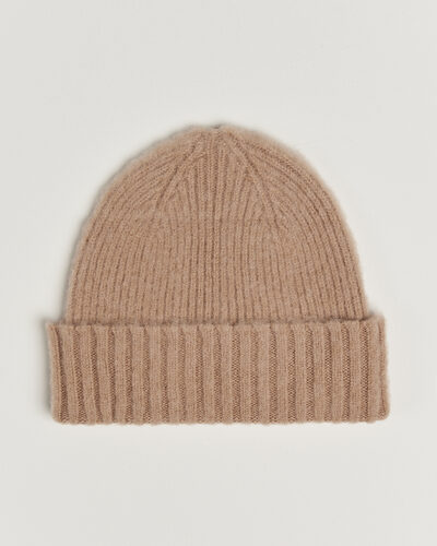 Robert Mackie Rona Ribbed Shaggy Lambswool Beanie Camel