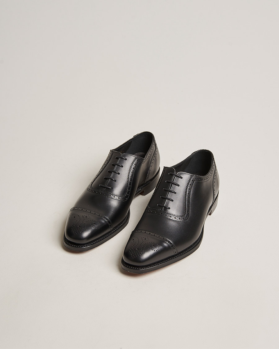 Herren |  | Loake 1880 | Strand Brogue Black Calf