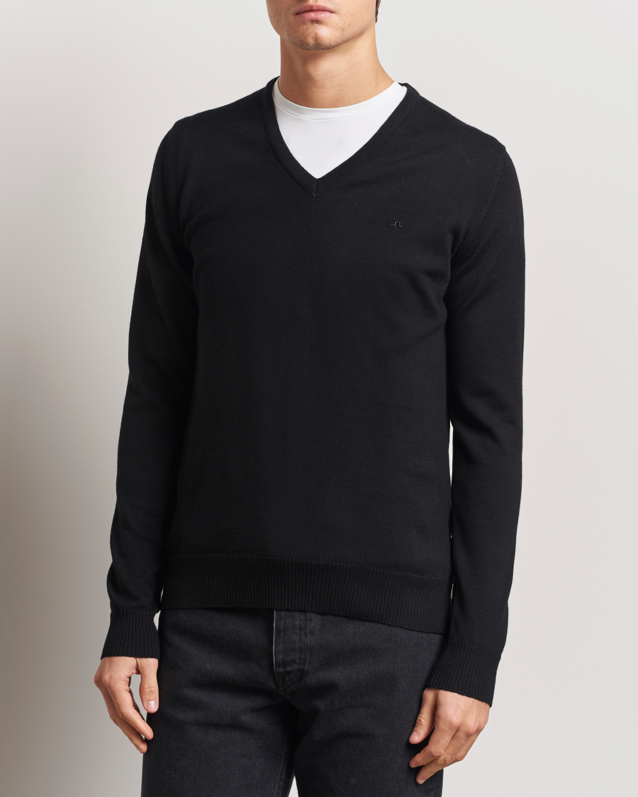 Herren | V-Ausschnitt | J.Lindeberg | Lymann True Merino V-Neck Pullover Black