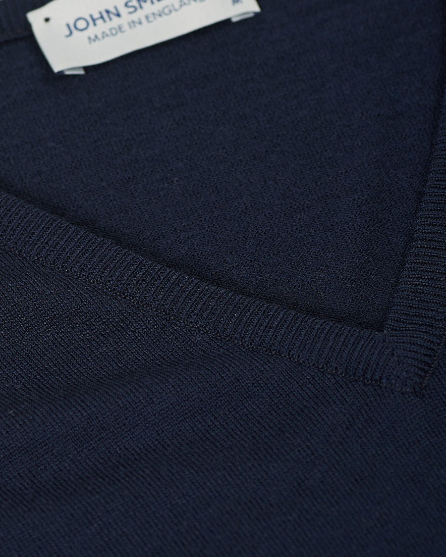 Herren | Pullover | John Smedley | Bobby Extra Fine Merino V-Neck Pullover Midnight
