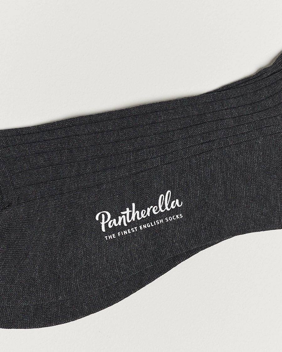 Herren | Kniestrümpfe | Pantherella | Vale Cotton Long Socks Dark Grey