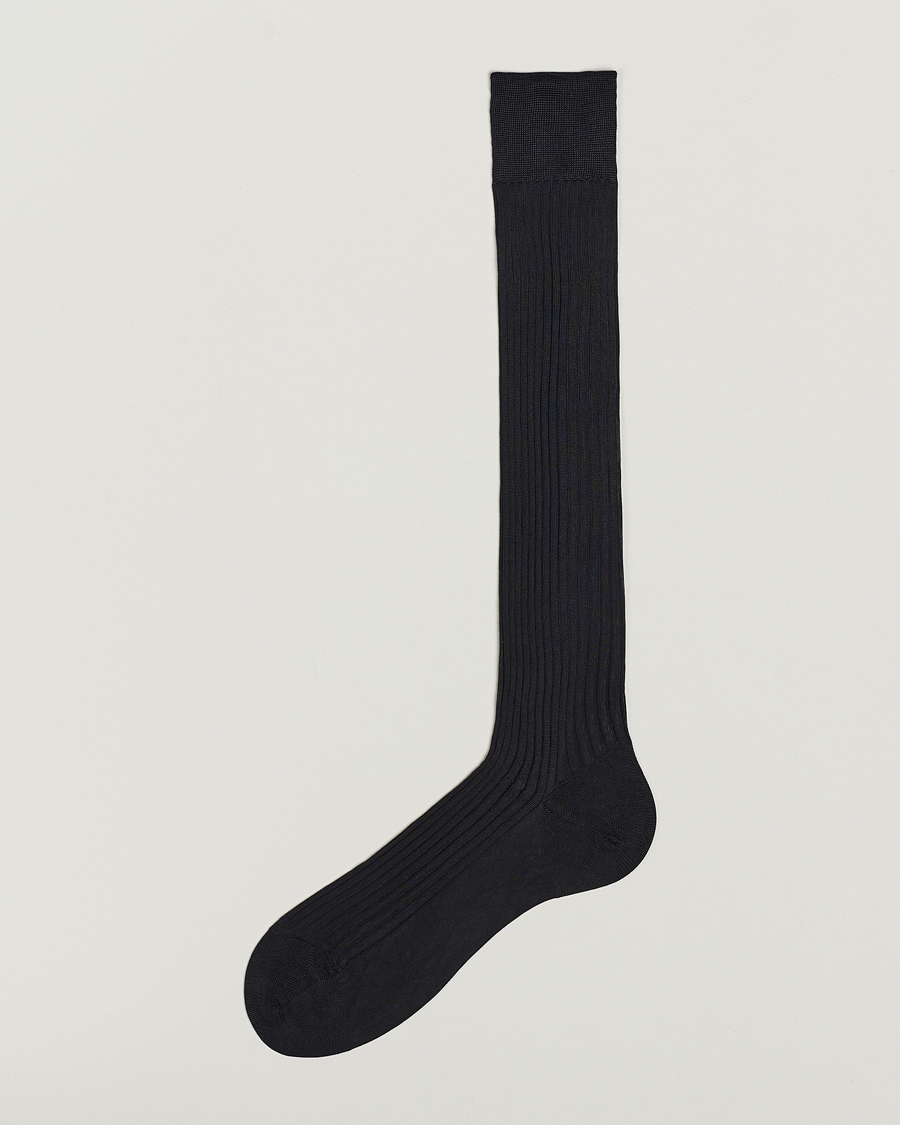 Herren | Kniestrümpfe | Pantherella | Baffin Silk Long Sock Black