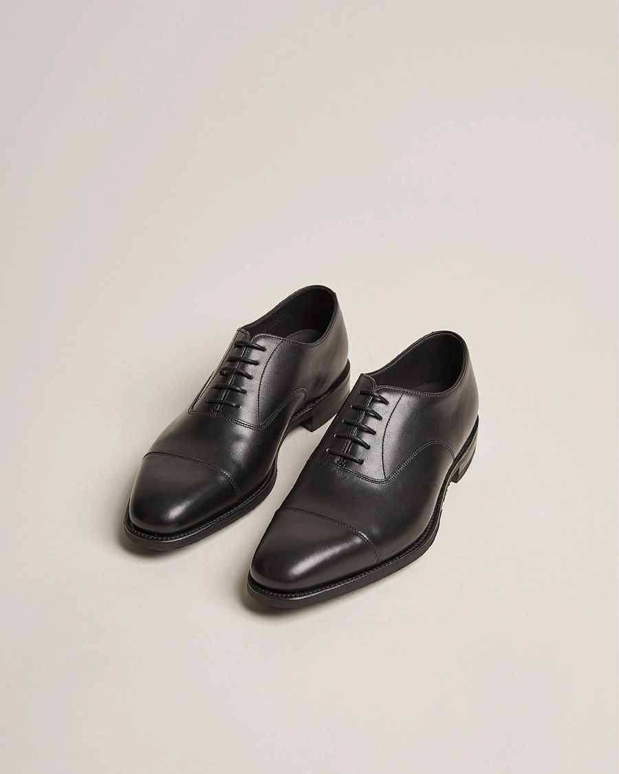 Herren | Handgefertigte Schuhe | Loake 1880 | Aldwych Single Dainite Oxford Black Calf