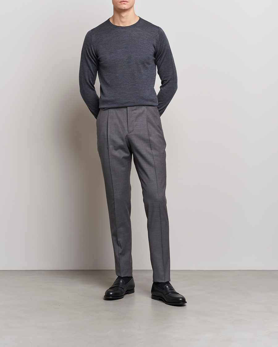 Herren | Pullover | John Smedley | Lundy Extra Fine Merino Crew Neck Charcoal