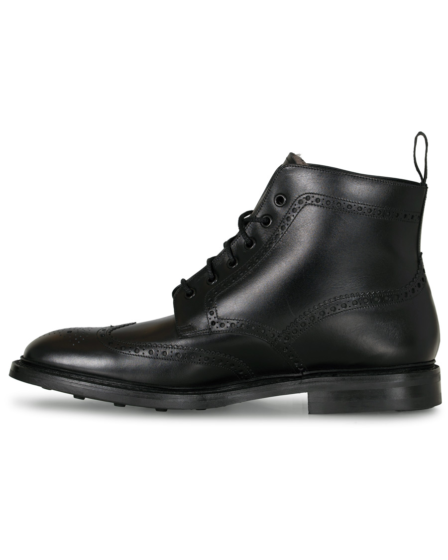 Herren | Loake 1880 Wolf Premium Fur Lined Brogue Black Calf | Loake 1880 | Wolf Premium Fur Lined Brogue Black Calf