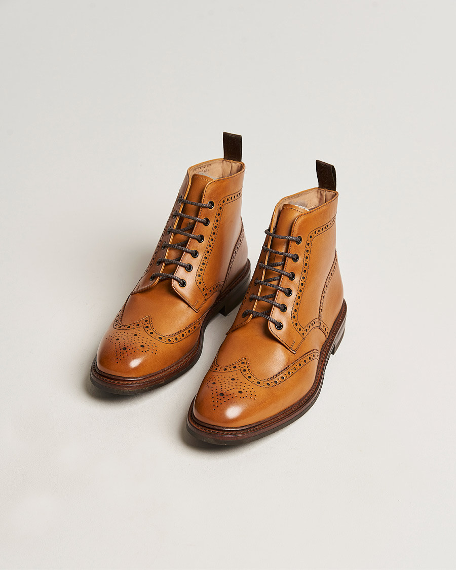 Herren | Loake 1880 Wolf Premium Fur Lined Brogue Tan Burnished Calf | Loake 1880 | Wolf Premium Fur Lined Brogue Tan Burnished Calf
