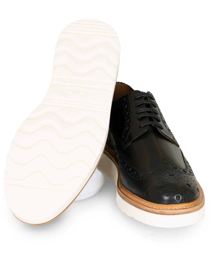 Herren | Grenson Archie Brogue Derby Wedge Sole Black Calf | Grenson | Archie Brogue Derby Wedge Sole Black Calf