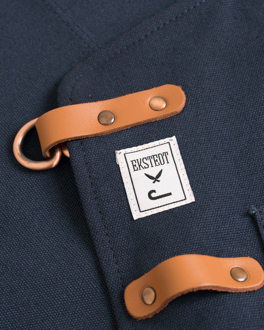 Herren | Sandqvist Ekstedt Cotton Apron Blue | Sandqvist | Ekstedt Cotton Apron Blue