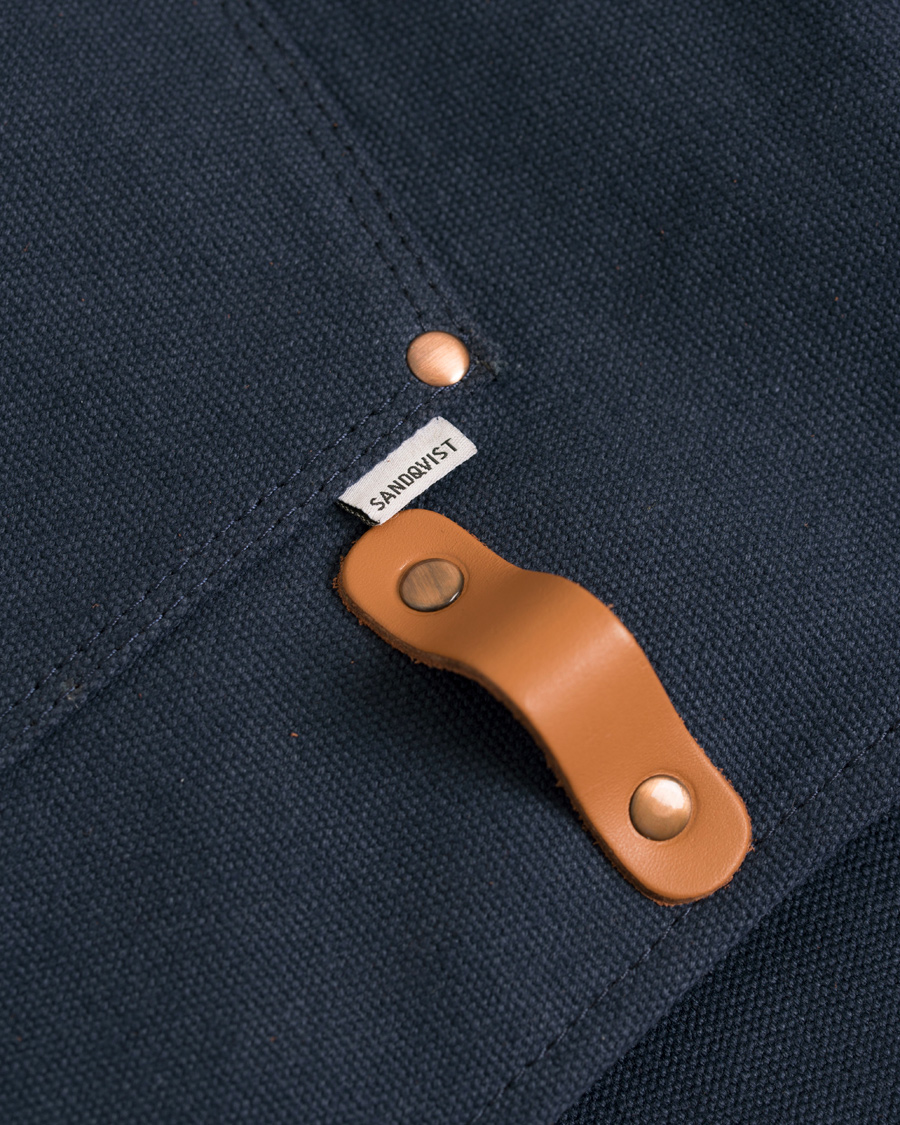Herren | Sandqvist Ekstedt Cotton Apron Blue | Sandqvist | Ekstedt Cotton Apron Blue