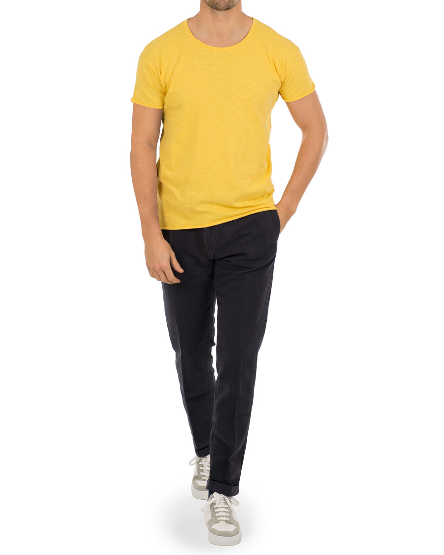 Herren | T-Shirts | Nudie Jeans | Roger Slub Tee Sun Yellow