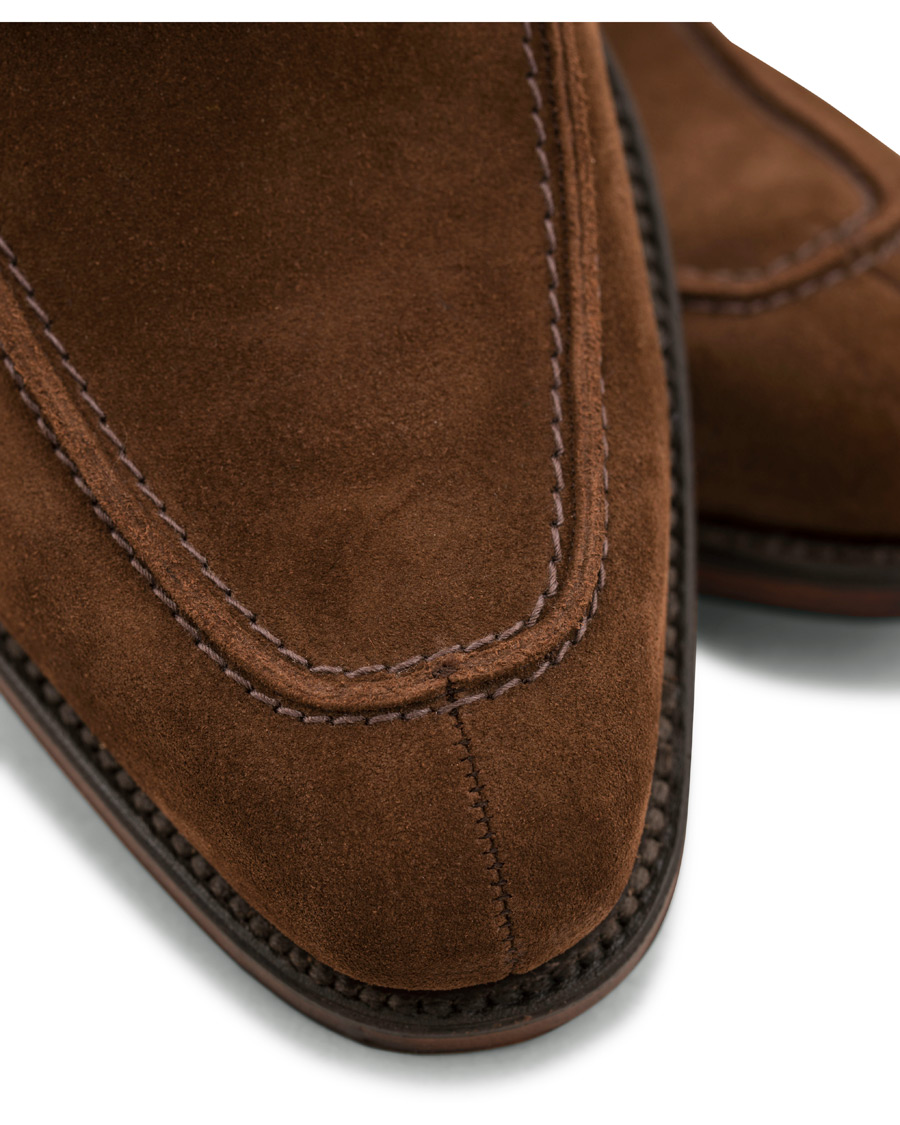 Herren | Loake 1880 Legacy Avon Derby Split Toe Brown Suede | Loake 1880 Legacy | Avon Derby Split Toe Brown Suede
