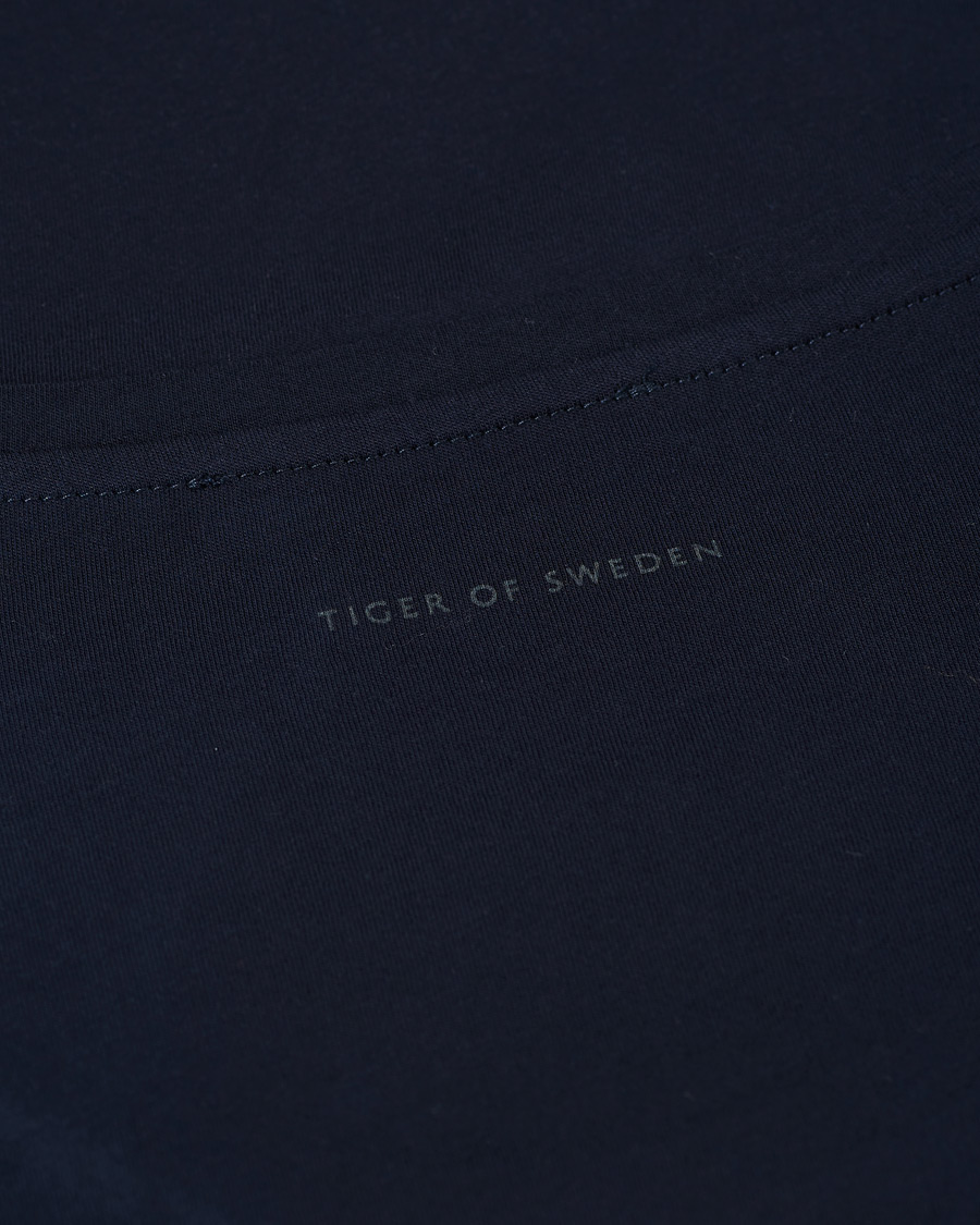 Herren | T-Shirts | Tiger of Sweden | Legacy Crew Neck Tee Navy