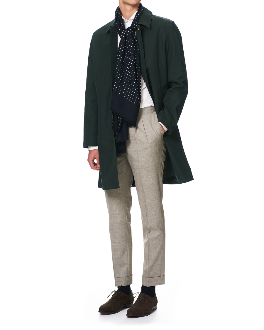 Herren | Drake's Wool/Silk Classic Spot Scarf Navy/White | Drake's | Wool/Silk Classic Spot Scarf Navy/White