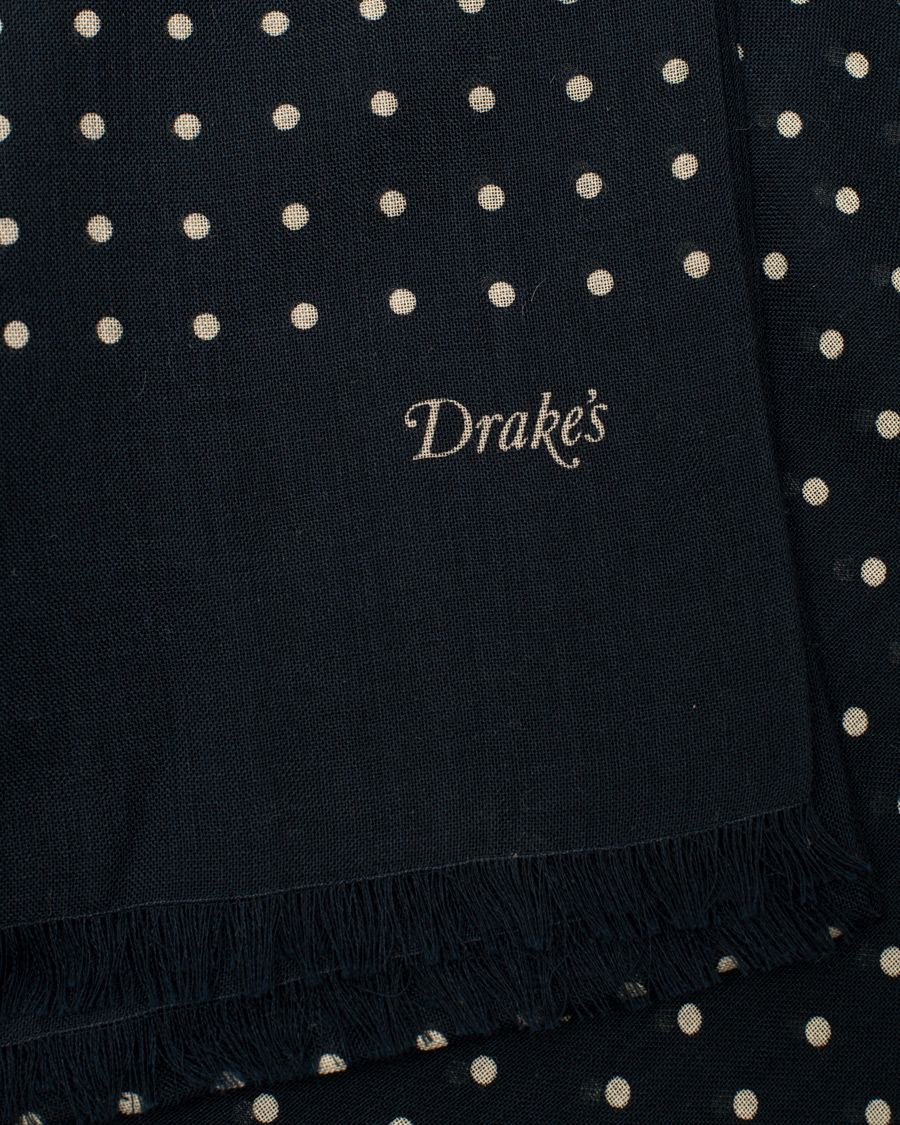 Herren | Drake's Wool/Silk Classic Spot Scarf Navy/White | Drake's | Wool/Silk Classic Spot Scarf Navy/White