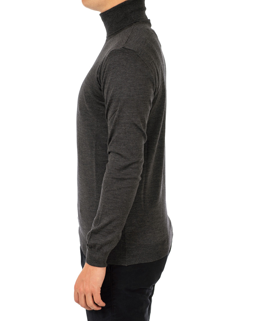 Herren | Pullover | Oscar Jacobson | Cole Extra Fine Merino Rollneck Dark Grey