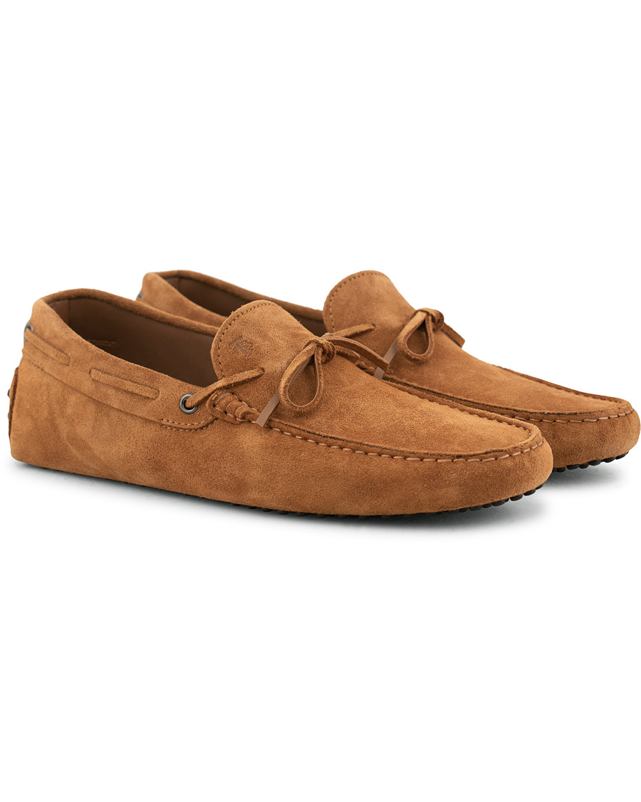 Herren | Tod's Laccetto Gommino Carshoe Tobacco Suede | Tod's | Laccetto Gommino Carshoe Tobacco Suede