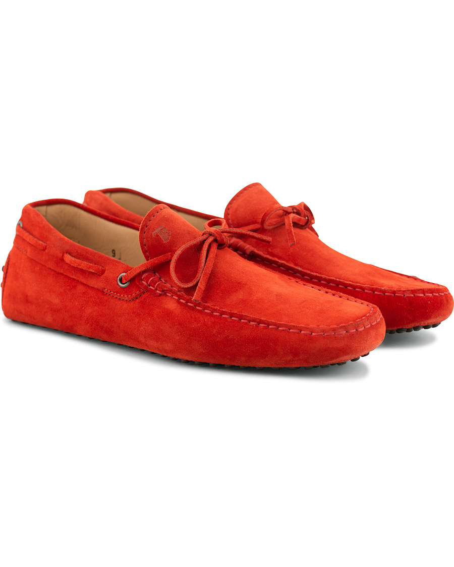 Herren | Tod's Laccetto Gommino Carshoe Red Suede | Tod's | Laccetto Gommino Carshoe Red Suede