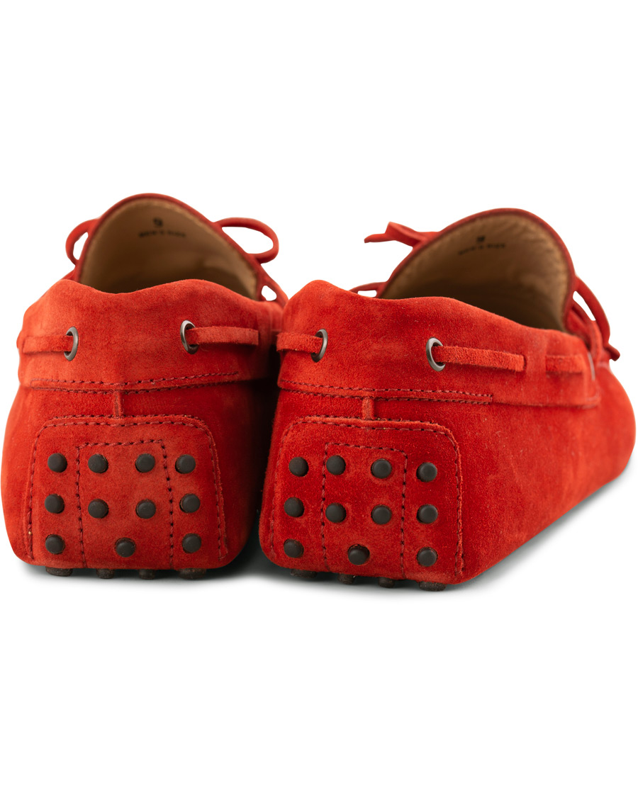 Herren | Tod's Laccetto Gommino Carshoe Red Suede | Tod's | Laccetto Gommino Carshoe Red Suede