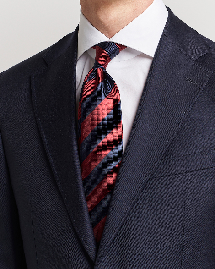 Herren | Amanda Christensen Regemental Stripe Classic Tie 8 cm Wine/Navy | Amanda Christensen | Regemental Stripe Classic Tie 8 cm Wine/Navy