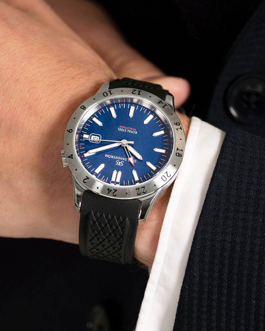 Herren | Fine watches | Sjöö Sandström | Royal Steel Worldtimer 41mm Blue with Rubber