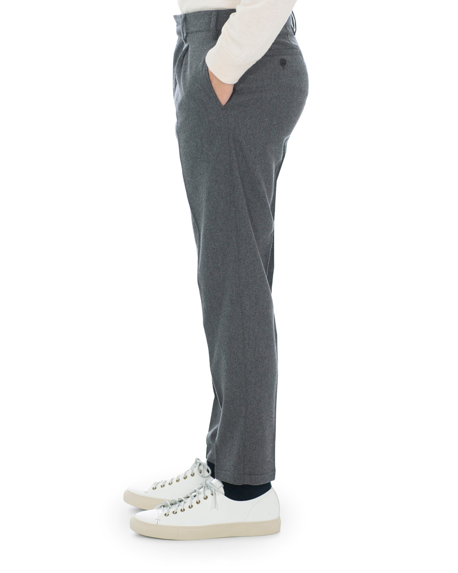 Herren | Hosen | The Gigi | Tonga Stretch Flannel Pleated Trousers Grey
