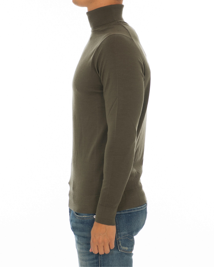 Herren | Pullover | Sunspel | Merino Wool Rollneck Military Green