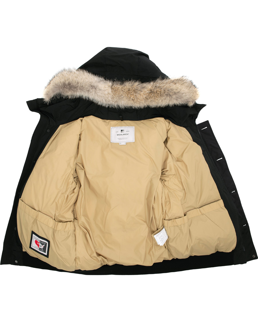 Woolrich Polar Bomber Jacket New Black bei Care of Carl