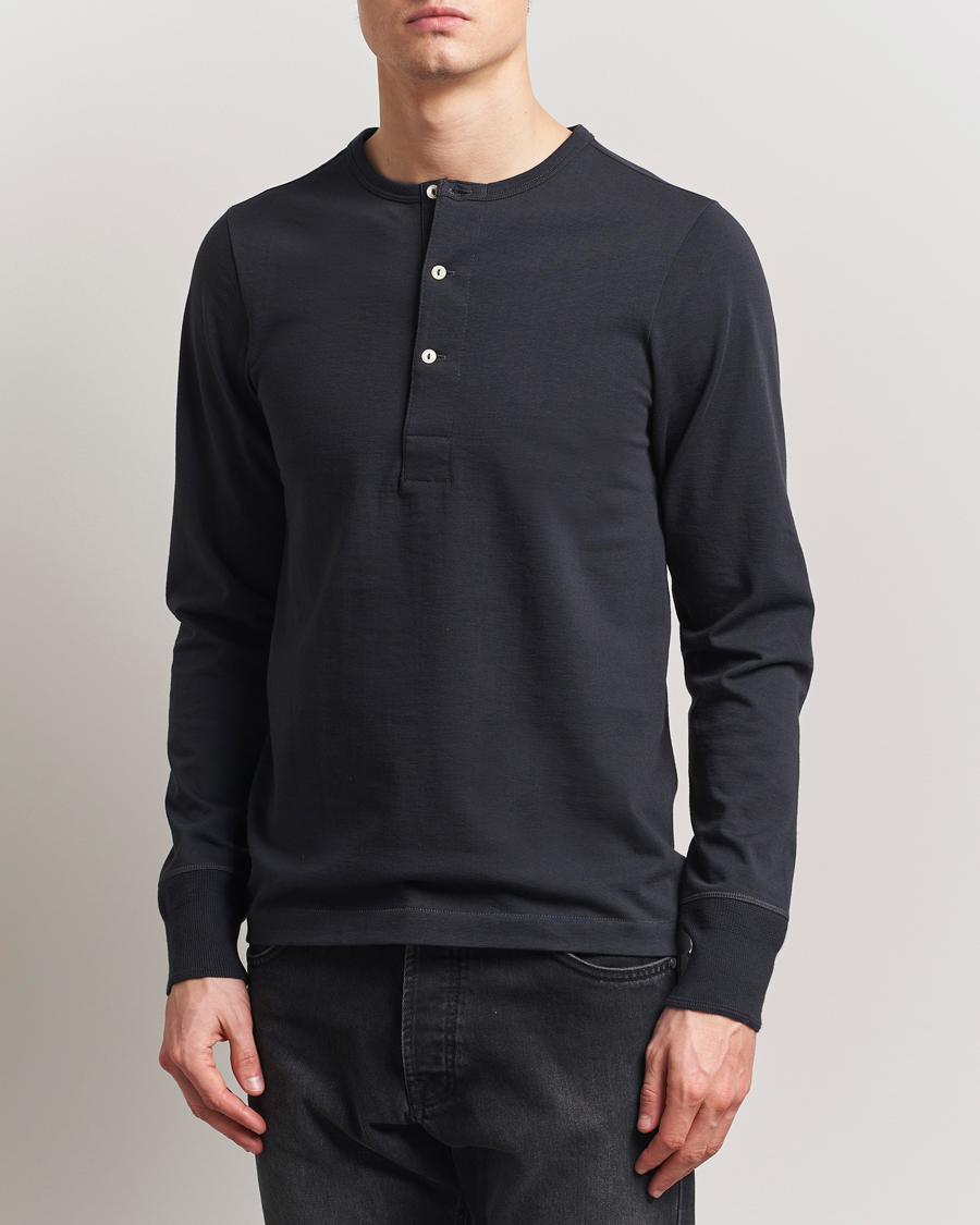 Herren | Pullover | Merz b. Schwanen | Classic Organic Cotton Henley Sweater Charcoal